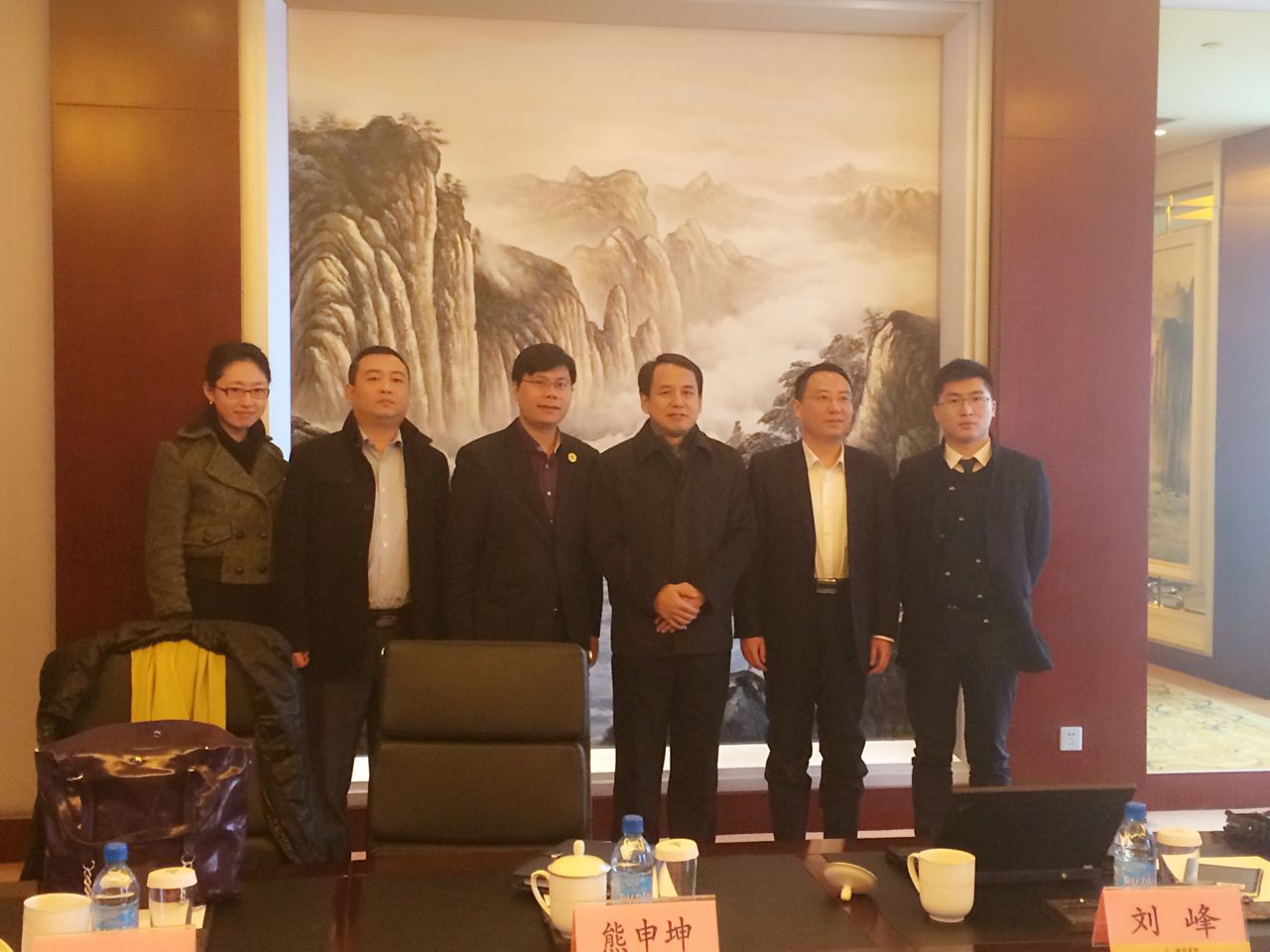 总部企业联合会赴德州经济技术开发区考察调研(图3) 总部企业联合会赴德州经济技术开发区考察调研(图3)