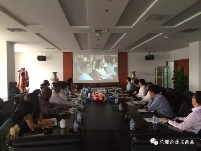 联合会热情接待“美国纽约东方创客中国行”代表团(图1) 联合会热情接待“美国纽约东方创客中国行”代表团(图1)