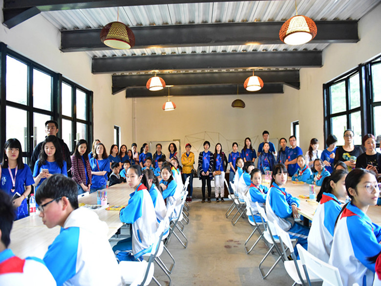 太古地产爱心传递助建美丽乡村,引领总部企业公益事业可持续发展(图4) 太古地产爱心传递助建美丽乡村,引领总部企业公益事业可持续发展(图4)