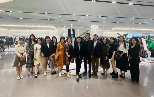 总部企业聚焦“新零售&促消费”,共话零售业未来新发展(图8) 总部企业聚焦“新零售&促消费”,共话零售业未来新发展(图8)