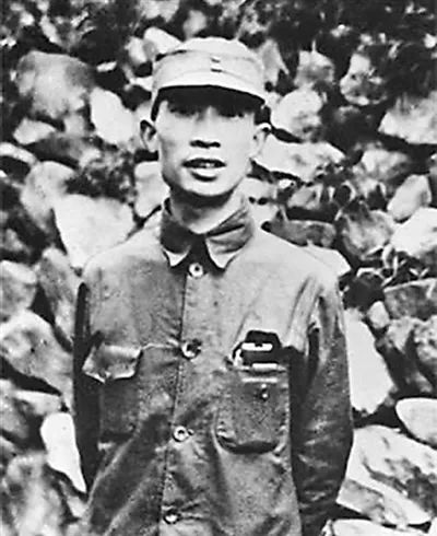 铭记历史 缅怀先烈 | 新闻战士何云：最后一颗子弹留给自己(图2)