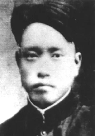 铭记历史 缅怀先烈 | 马定夫:决不能让群众受到伤害(图2) 铭记历史 缅怀先烈 | 马定夫:决不能让群众受到伤害(图2)