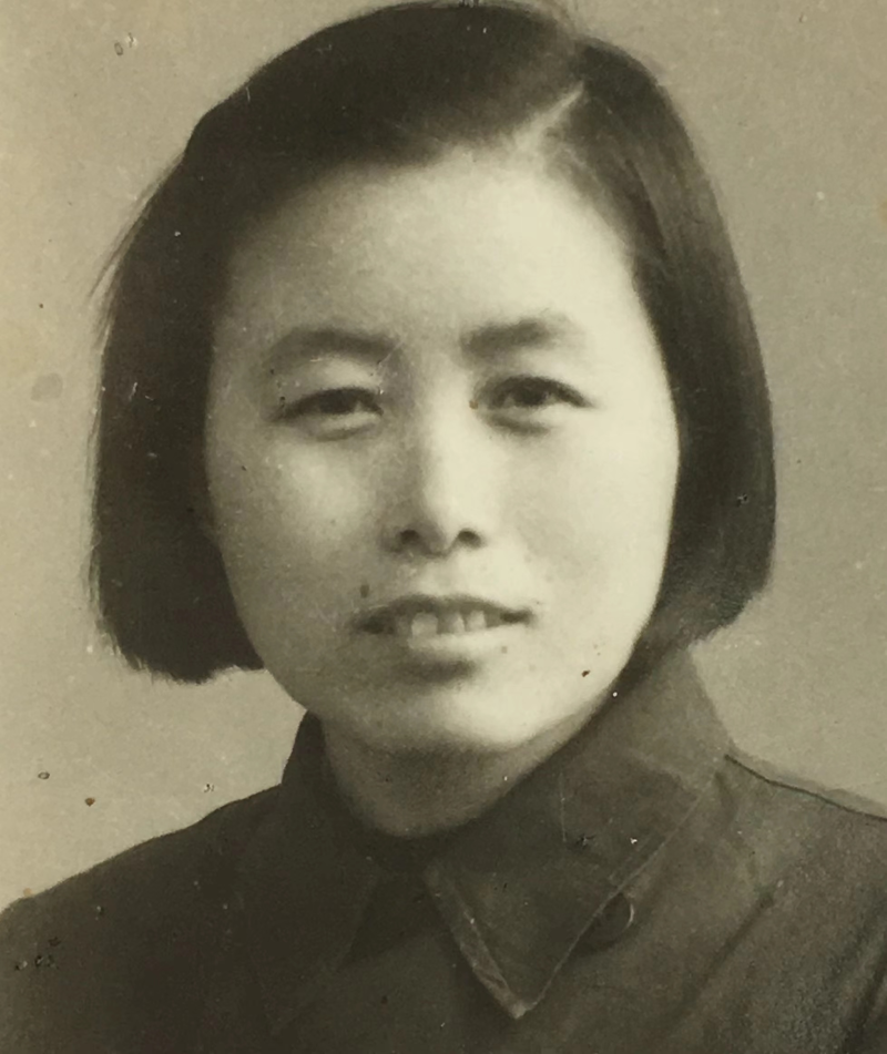 先锋模范 | 身经百战的女英雄杨寿兰: 南征北战不惧艰险 岁月静好感念党恩(图1) 先锋模范 | 身经百战的女英雄杨寿兰: 南征北战不惧艰险 岁月静好感念党恩(图1)