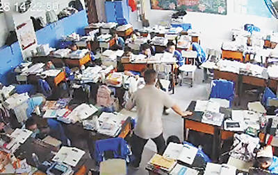 先锋模范 | 地震中，那些无私守护的身影(图2)